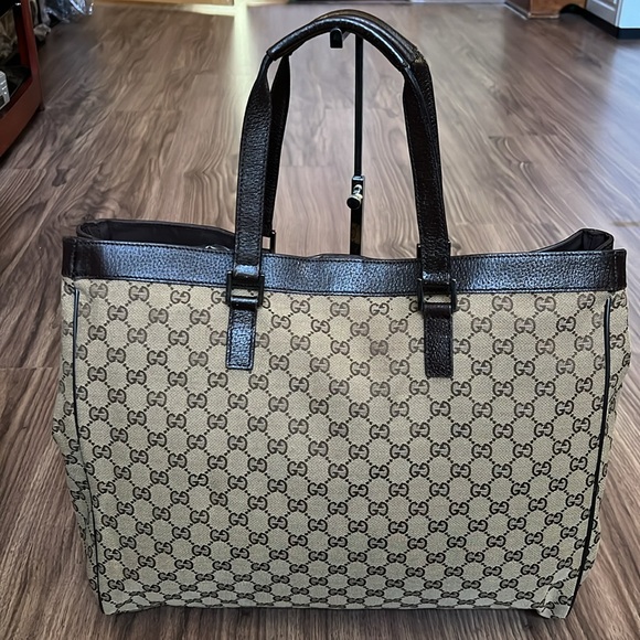 A156 - 💯 % authentic Gucci tote bag - Picture 4 of 16